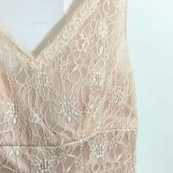 AZAZIE NWT SATIN & LACE DRESS SIZE 8 - Picture 3 of 11